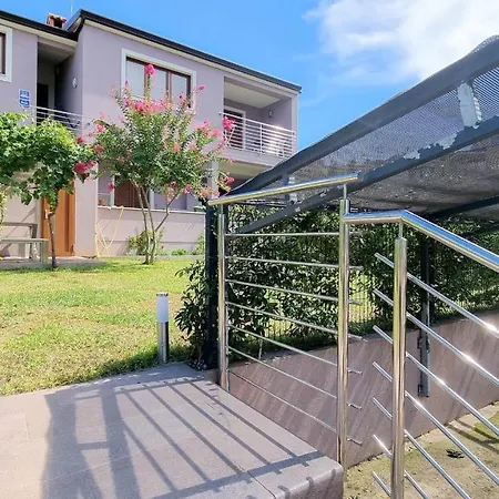 Urban Home By Unique Rooms Burgos Exterior photo